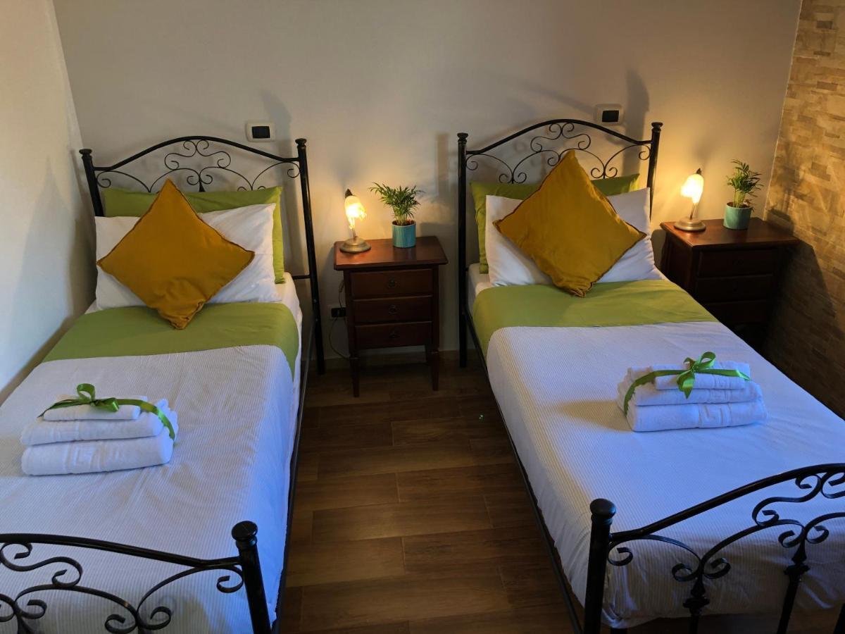 B&B Mandorla Amara Джоя-дель-Колле Экстерьер фото
