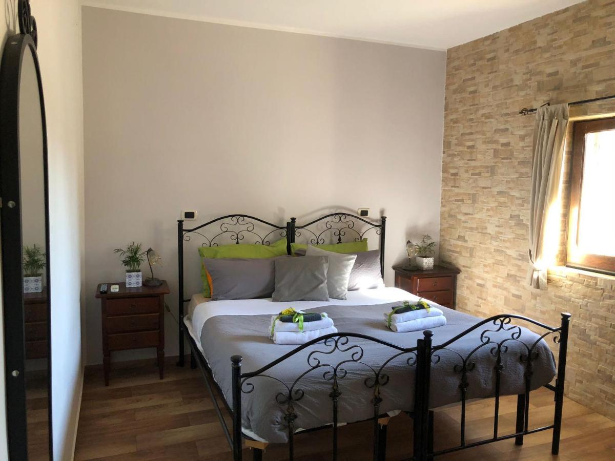 B&B Mandorla Amara Джоя-дель-Колле Экстерьер фото