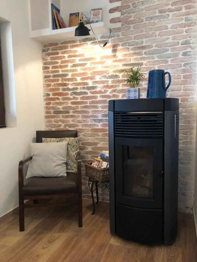 B&B Mandorla Amara Джоя-дель-Колле Экстерьер фото